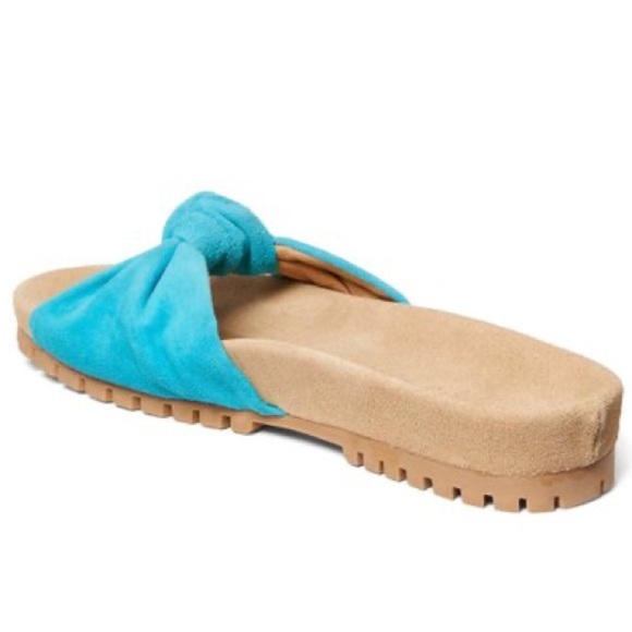 🎩🗝️ NWB or NWOB $128 Aqua Knot Phoebe Suede Slide - Women
Jack Rogers - Picture 2 of 6